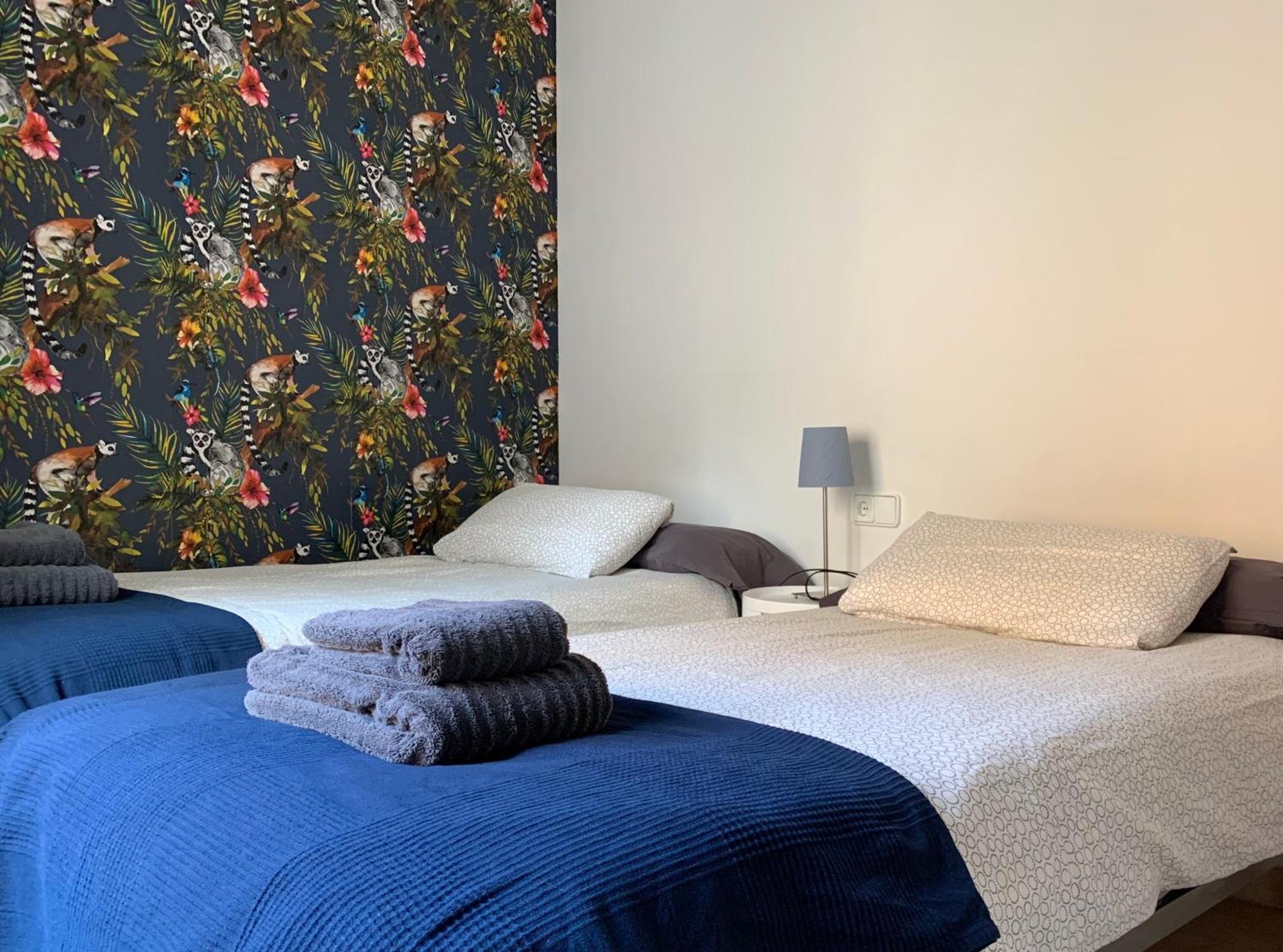 Hostal Casa Michaels Мора д'Ебре Екстериор снимка