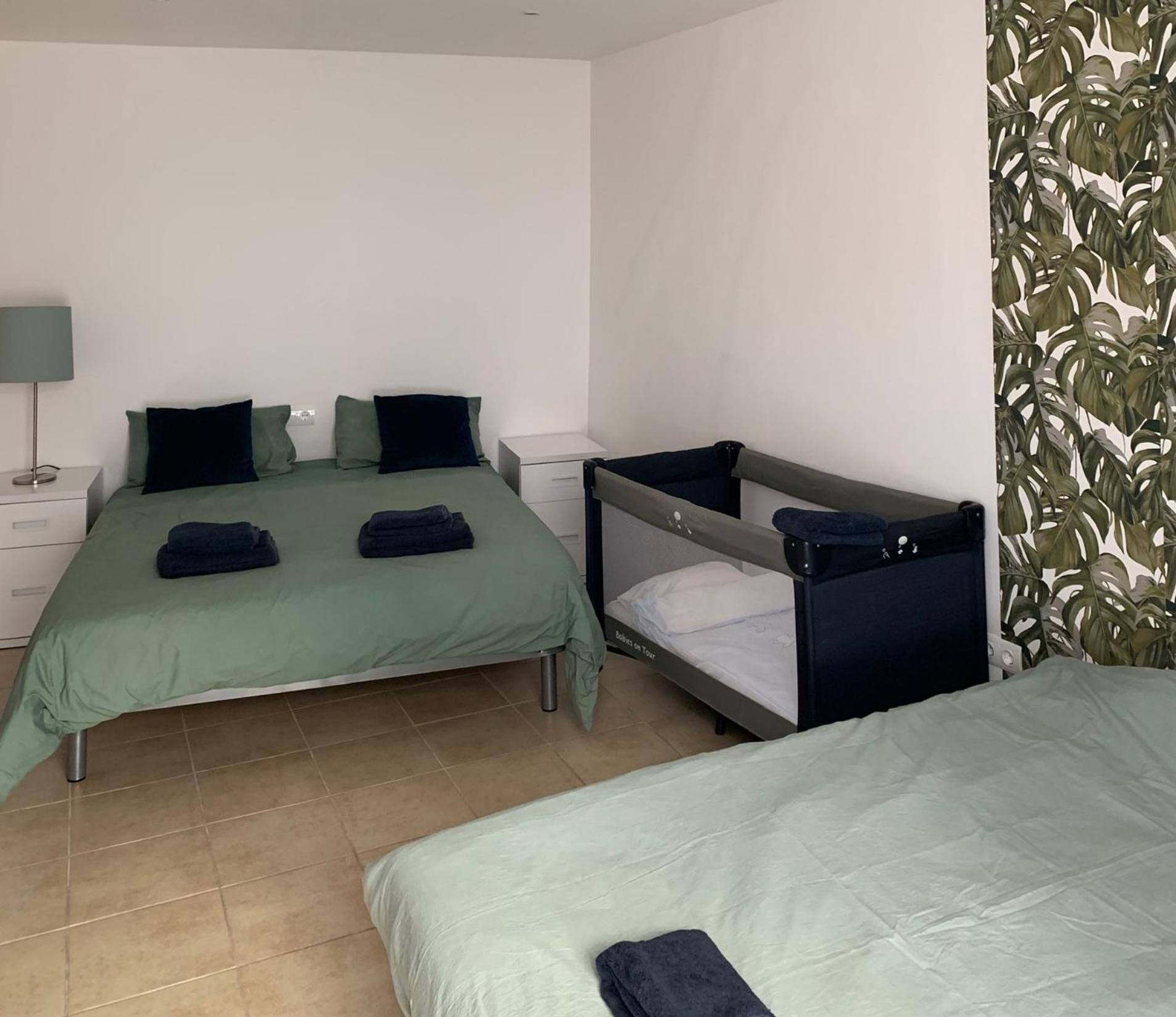 Hostal Casa Michaels Мора д'Ебре Екстериор снимка