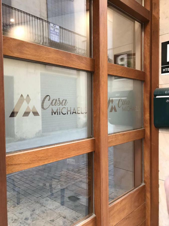 Hostal Casa Michaels Мора д'Ебре Екстериор снимка