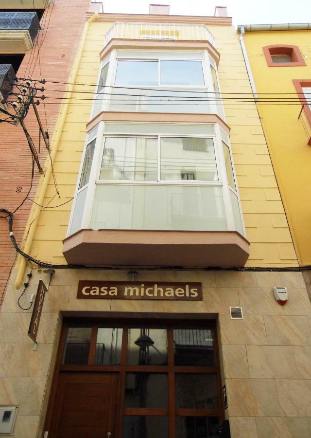 Hostal Casa Michaels Мора д'Ебре Екстериор снимка